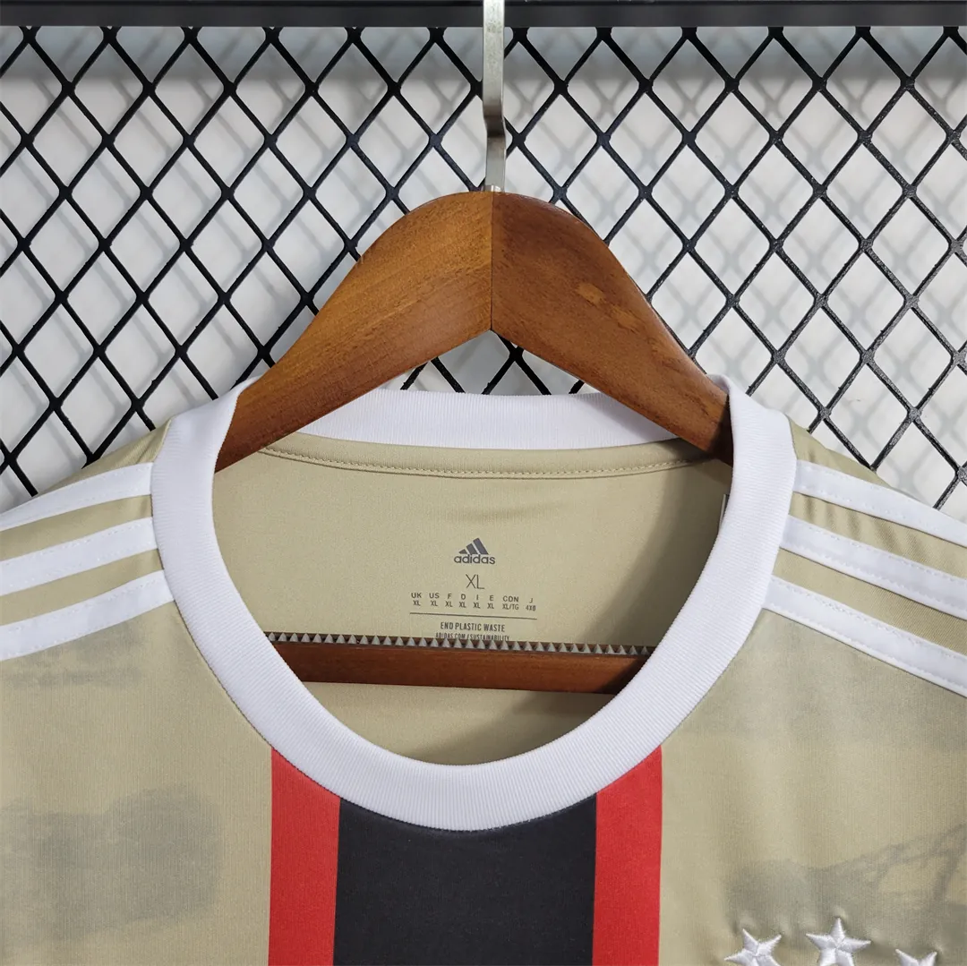 22-23 Ajax third away 3