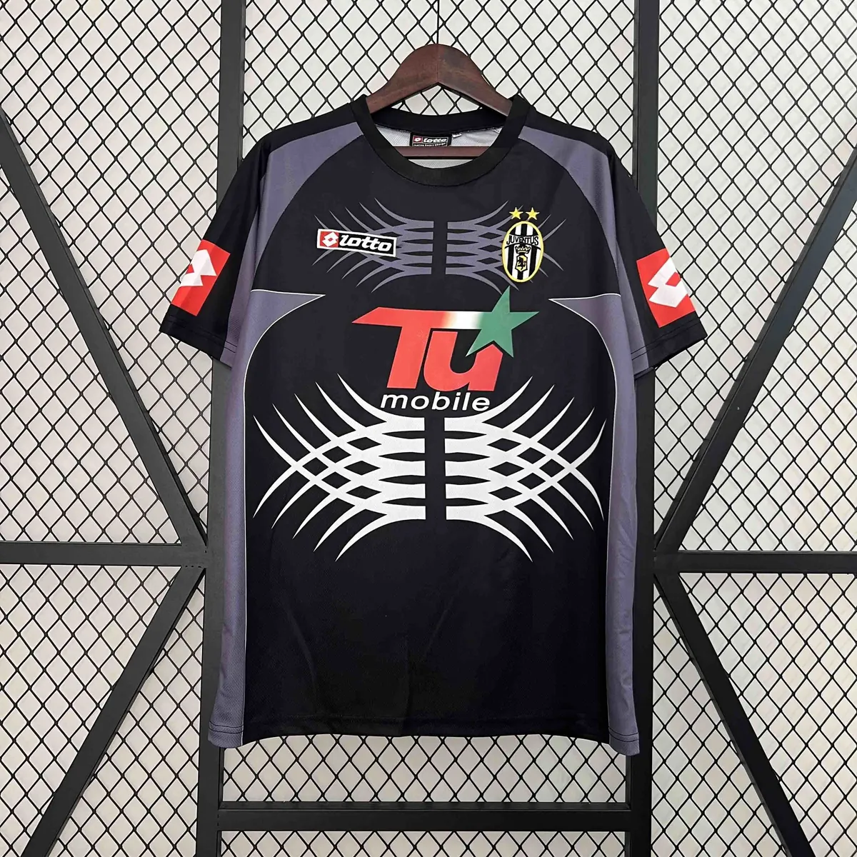 01-02 Juventus Goalkeeper Retro Kit Black Vintage Shirt Football AAAAJersey Supplier S-2XL 3