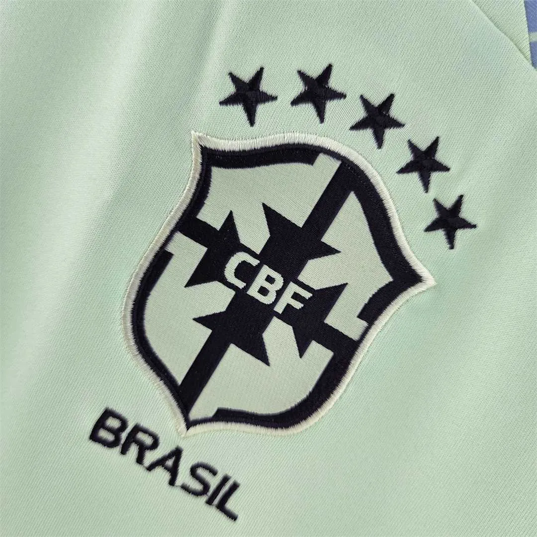 2022 Brazil training suit light green 4