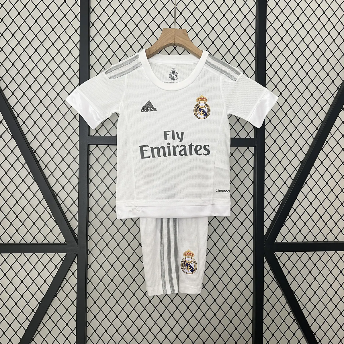 15-16 Real Madrid Home Retro Kids Kits Children Sets Football AAAAJerseys Yupoo 12