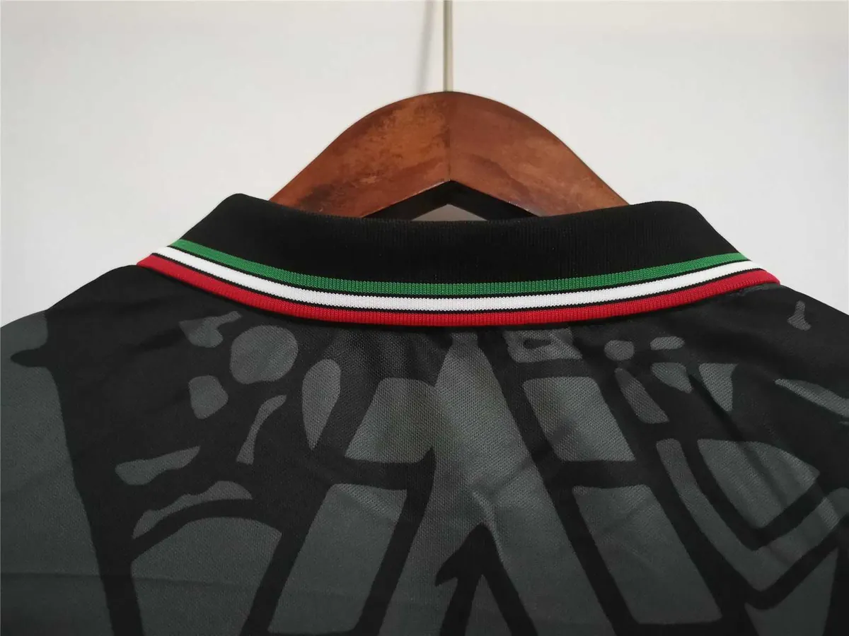 1998 Mexico black 3