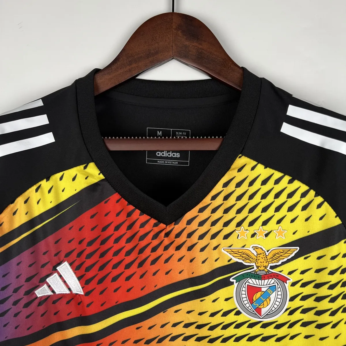 23-24 Benfica Pre-Match Shirt Football Jerseys Yupoo 3