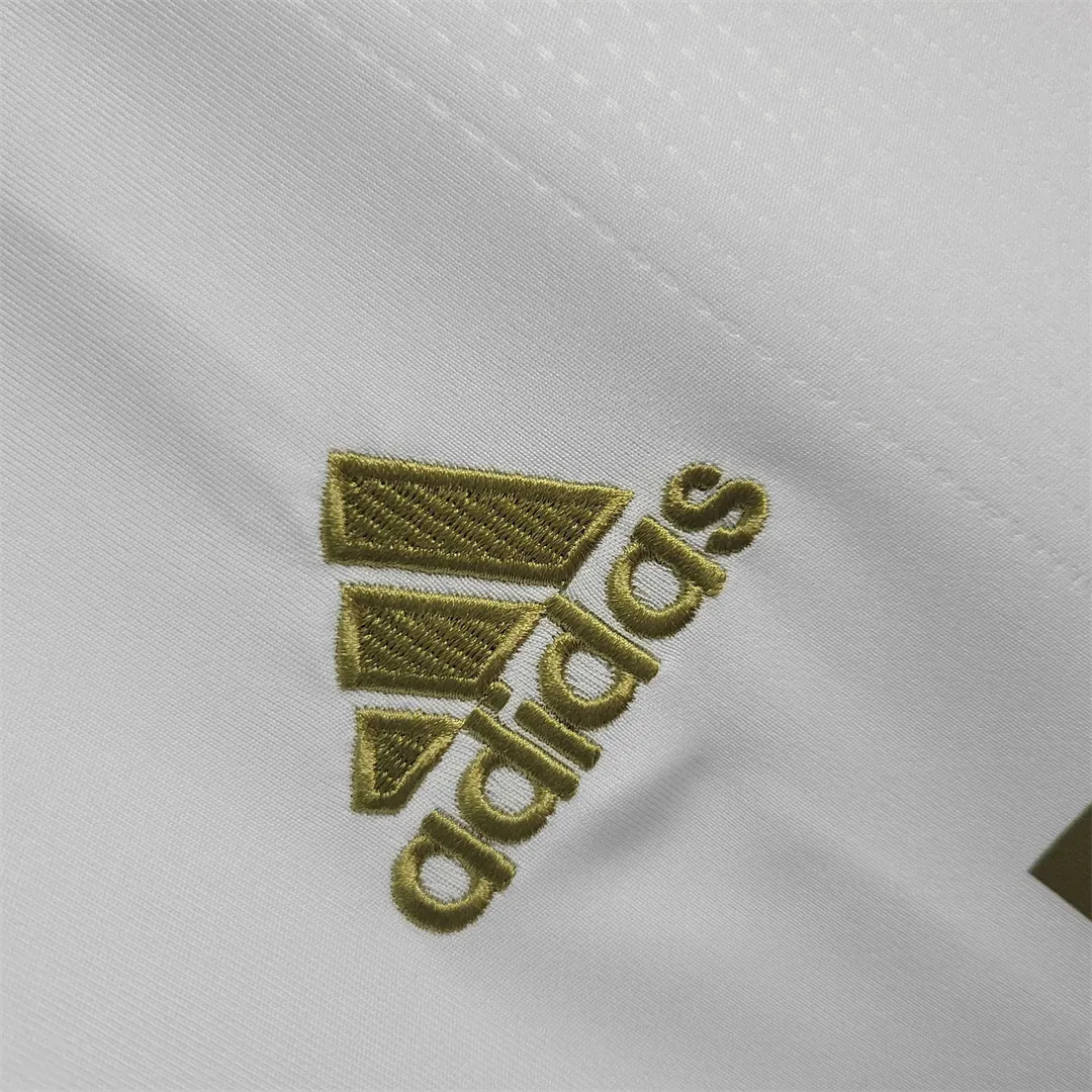 22-23 Bayern away 6