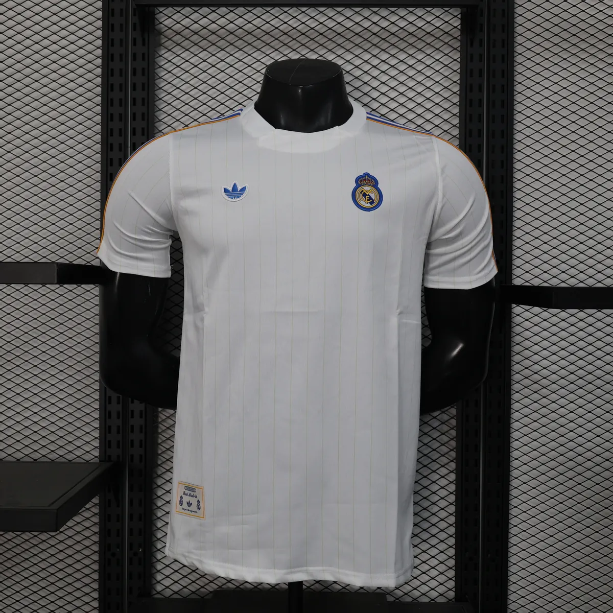 25-26 Real Madrid Casual Retro Style Football White Shirt Apparels AAAAJersey Dropship Yupoo 7