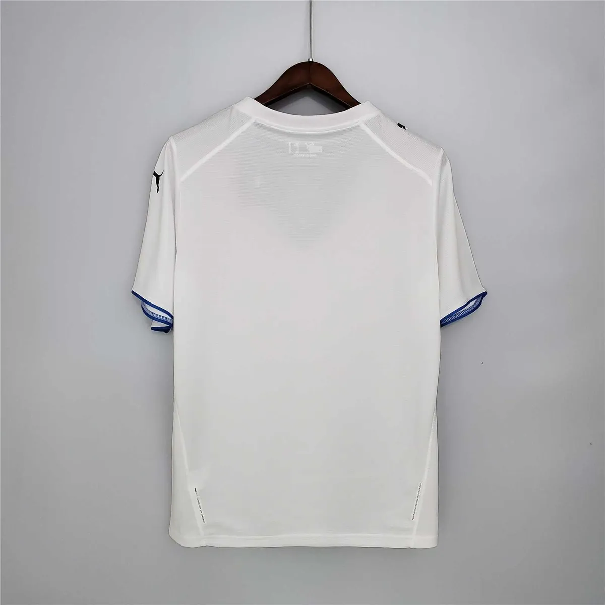 2006 Italy away white 5