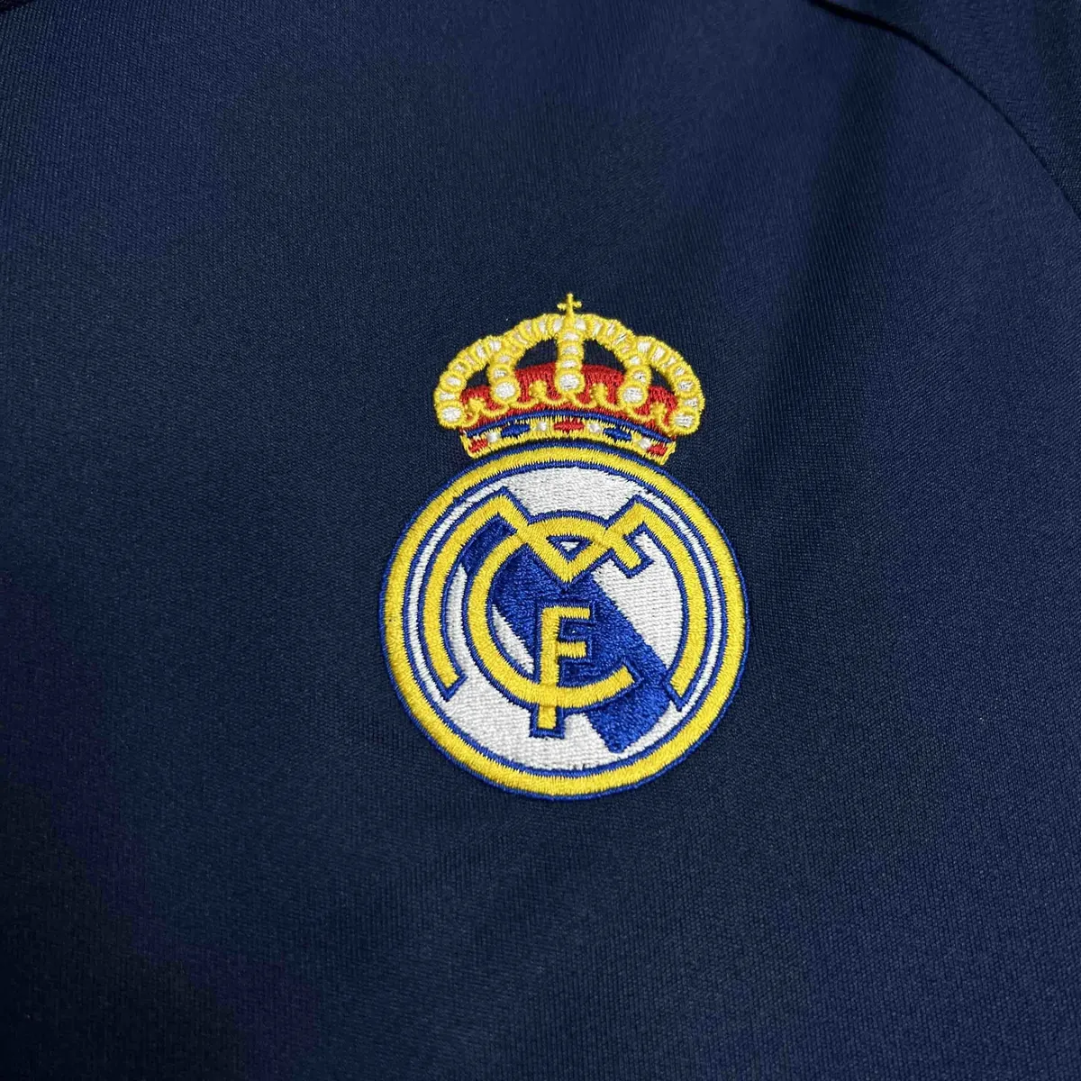 05-06 Real Madrid Away Retro Kit Vintage Shirt Sport AAAAJersey Yupoo 3