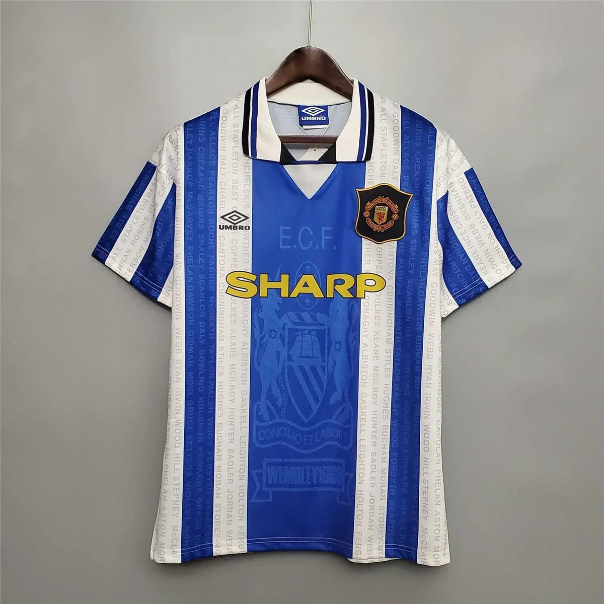 94-96 Manchester United away 8