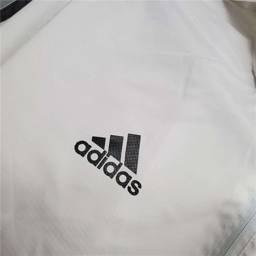 20-21 Manchester United whiteblack border windbreaker 4