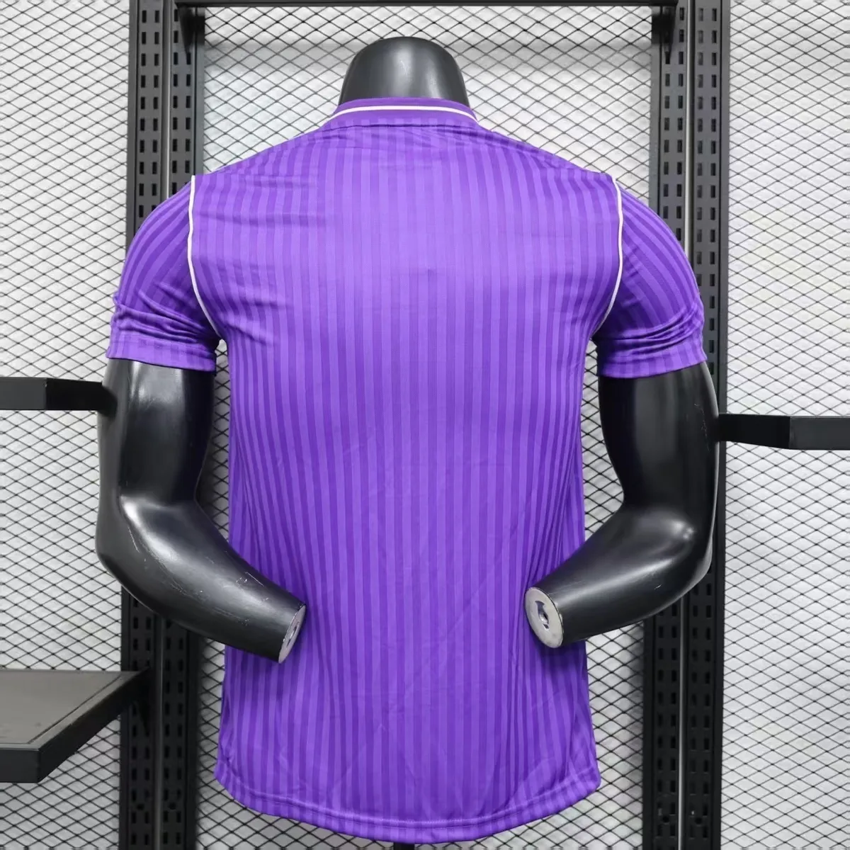 25-26 Real Madrid Casual Purple Retro Style Football Shirt Apparels AAAAJersey Wholesale Yupoo 3