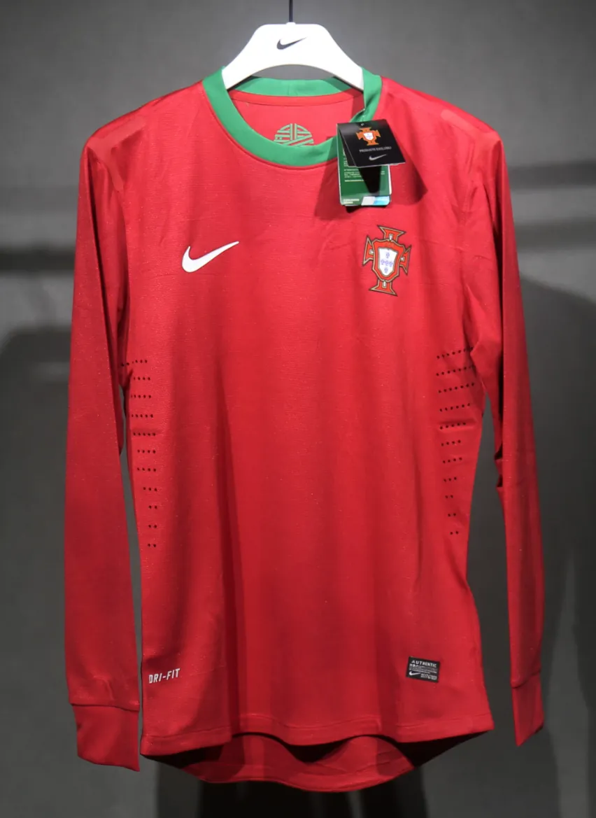 2012 Portugal Euro Cup Home Retro Kit Vintage Player Version Long Shirt AAAAJersey Dropship Yup 6