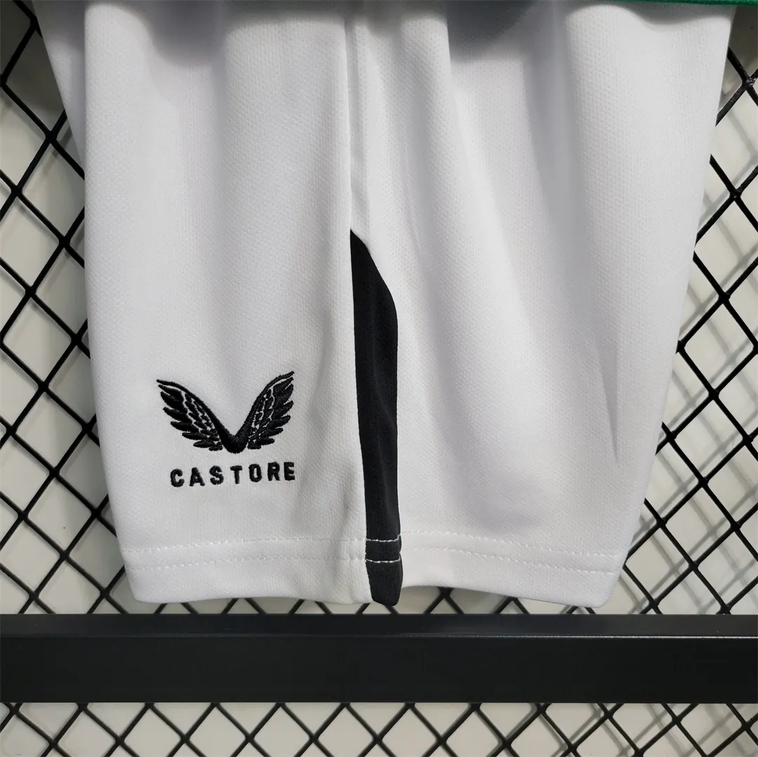 23-24 kids Newcastle away size 16-28 8