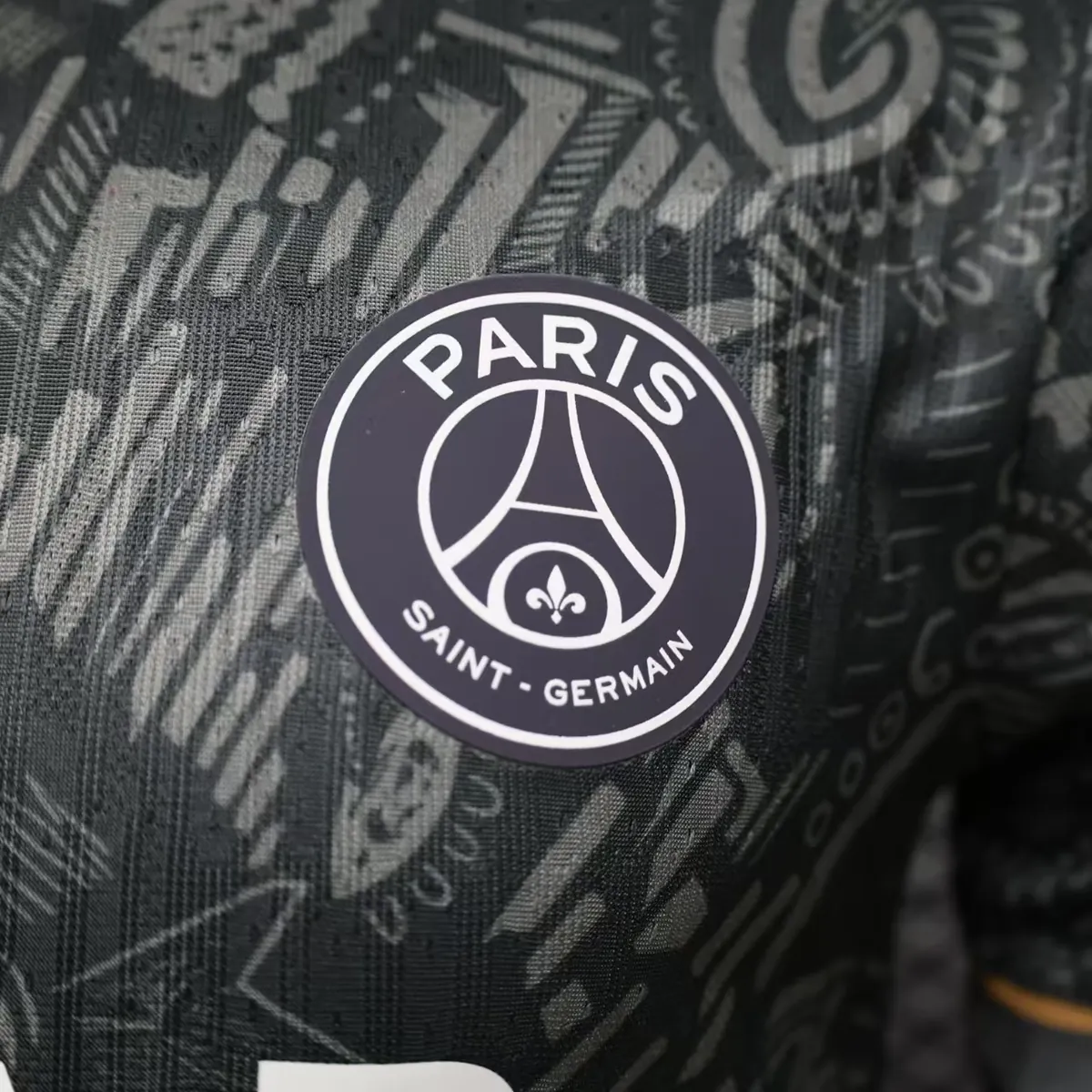 26-27 PSG Mens Kit Player Special Edition Football T-Shirt AAAAJersey Supply Yupoo 7 5