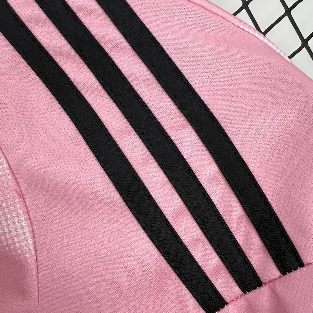 24-25 Real Madrid Pink Special Edition Shirt AAAAJersey Supplier Yupoo 3