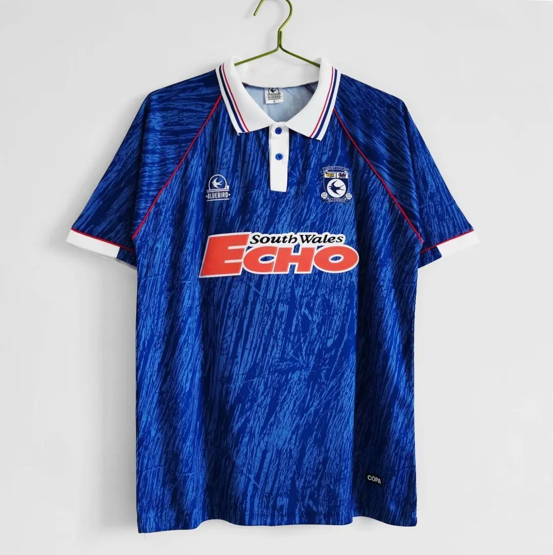 92-93 Cardiff City home 12