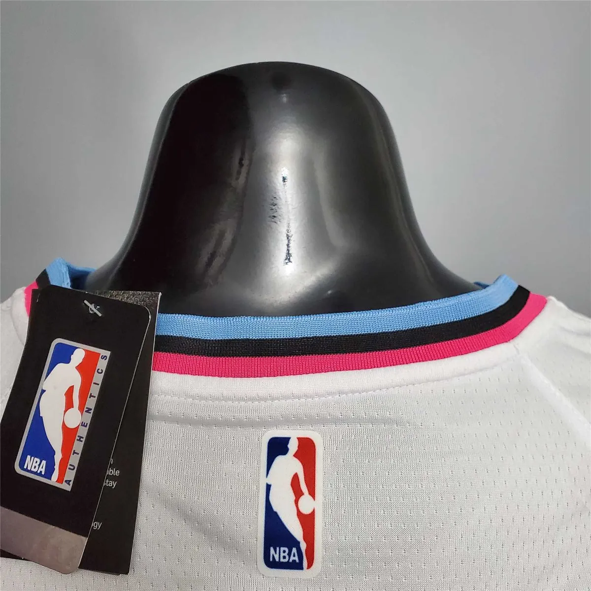 WADE #3 Miami Heat V-neck White 5