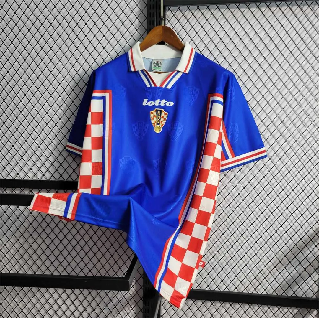1998 Croatia home 3