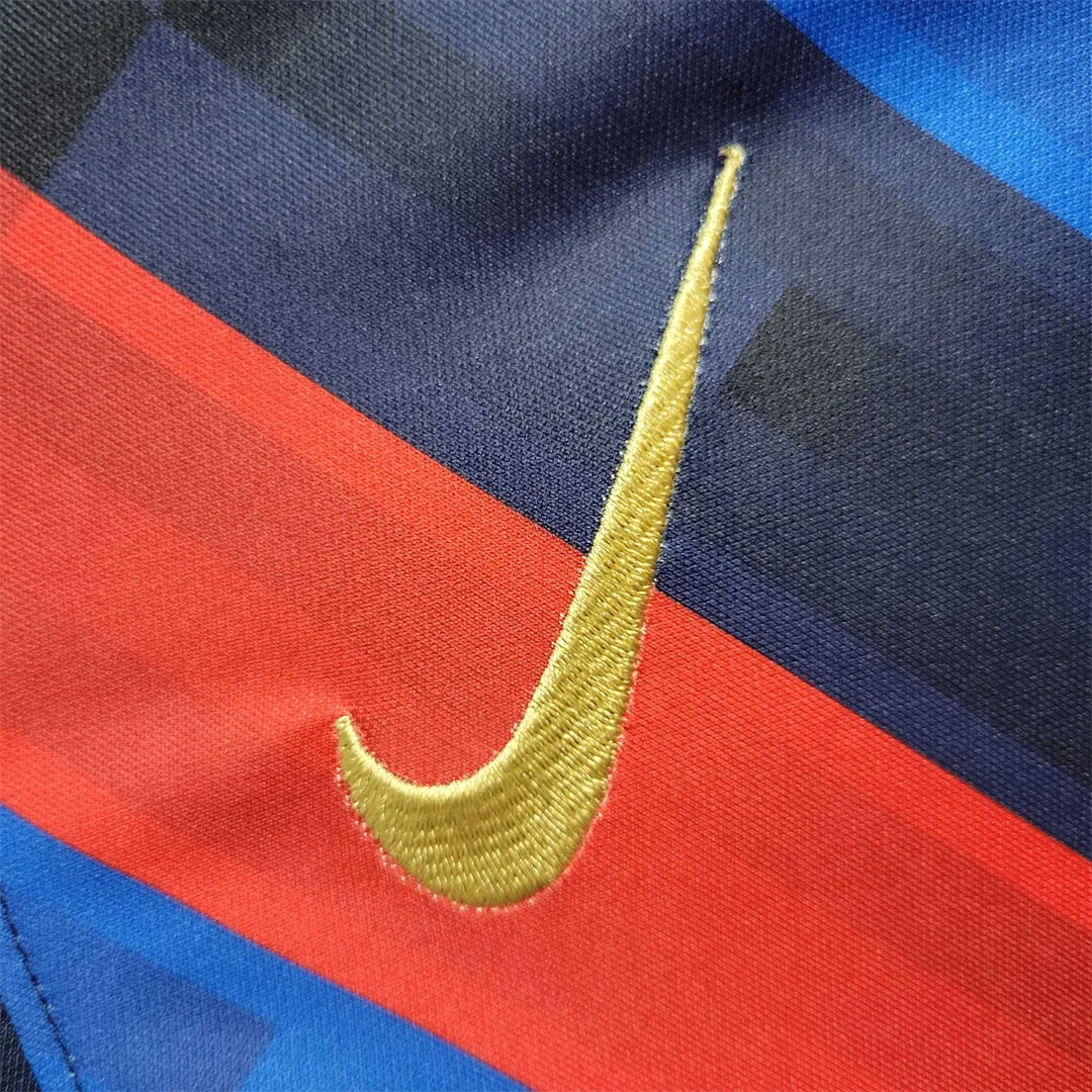 22-23 Barcelona home - 3 7
