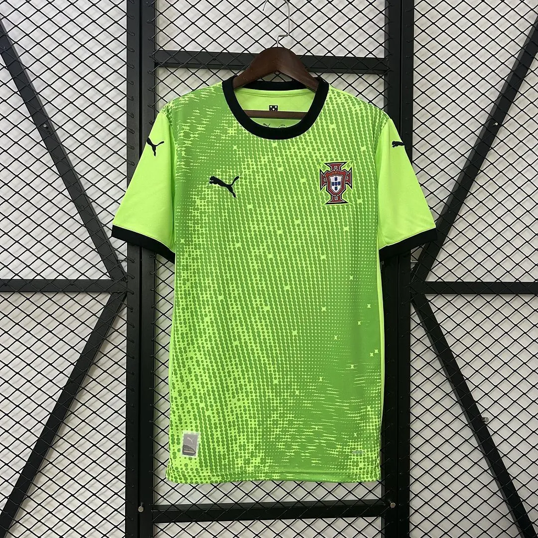 2025 Portugal Goalkeeper Green Shirt Soccer Uniform AAAAJersey Dropship Yupoo 8
