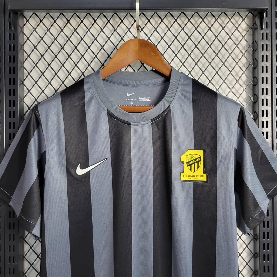 22-23 Ittihad away 8