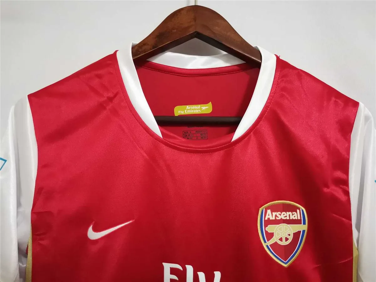 06-07 Arsenal home red 6