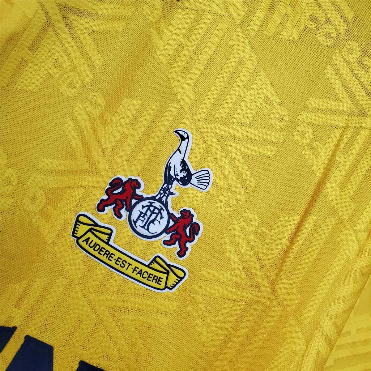 92-94 Tottenham Hotspur away yellow 6