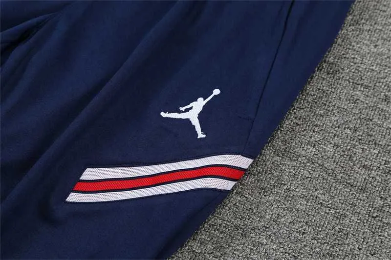 Polo Jordan PSG sapphire blue chest print 10