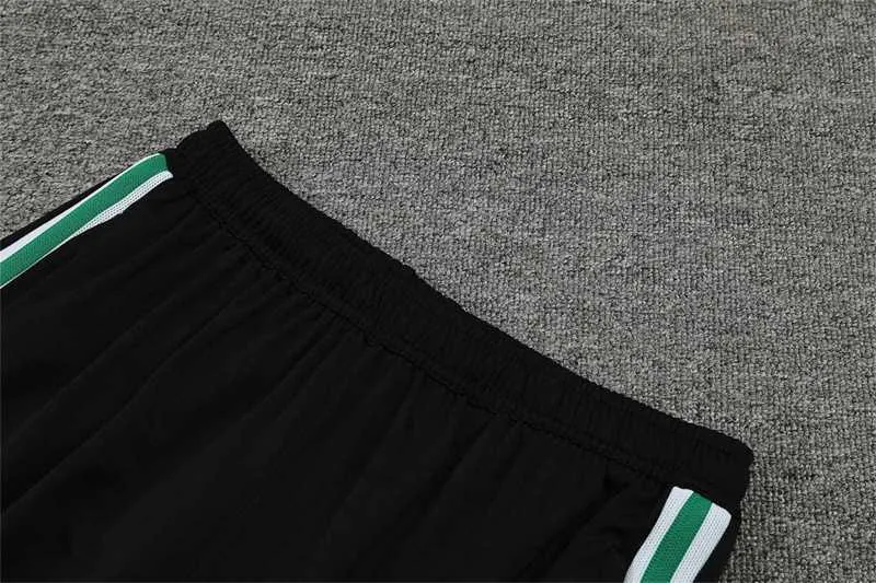 Polo Jordan PSG green corsage 1