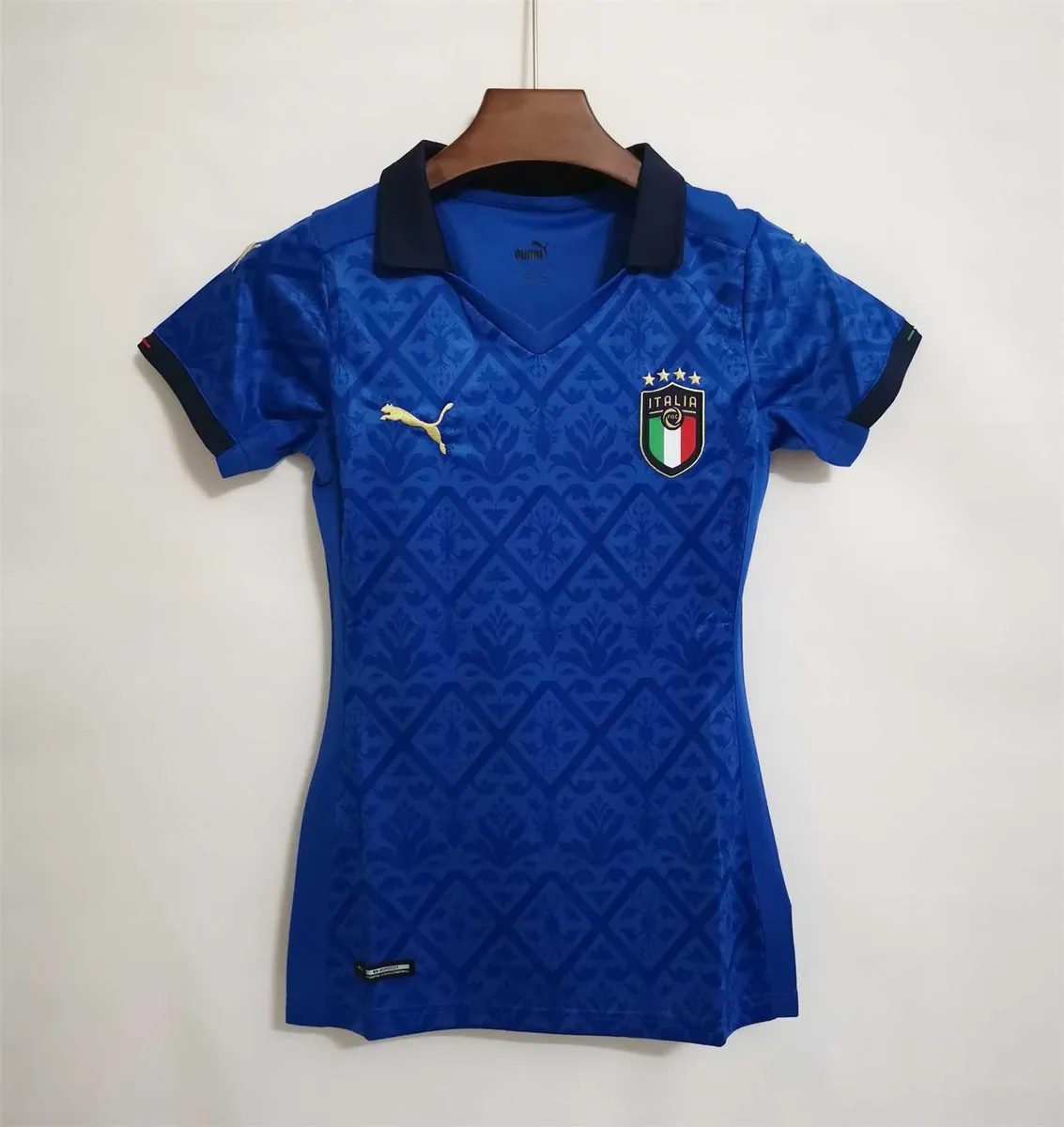 2021 Italy home women 8