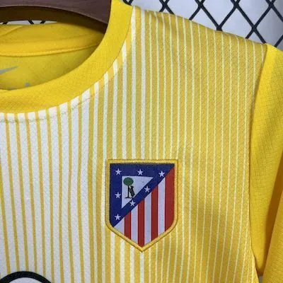 25-26 Atletico Madrid Yellow Goalkeeper Kid Kits Youth Apparels Sino AAAAJersey Supply Yupoo 9