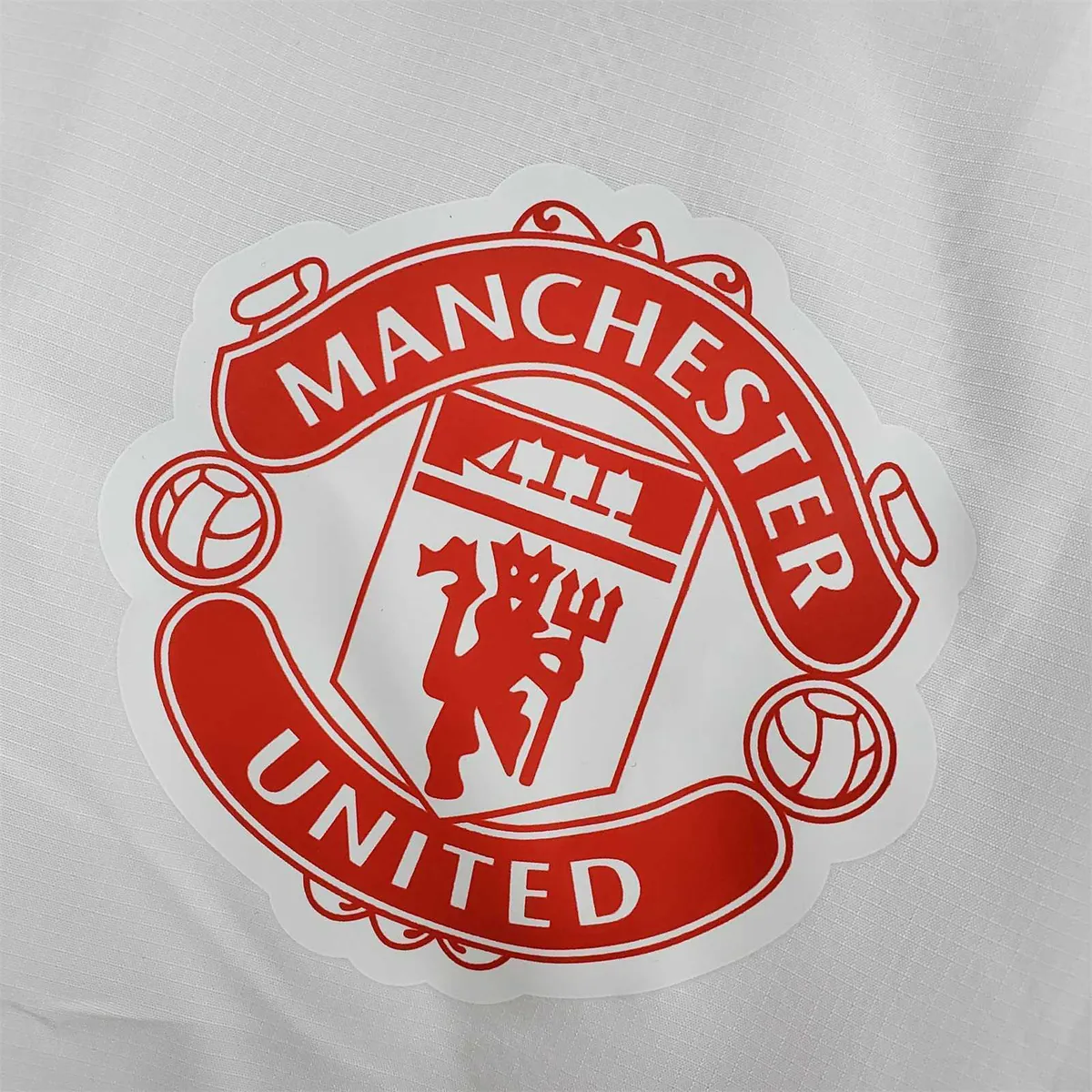 22-23 Manchester United white windbreaker 3