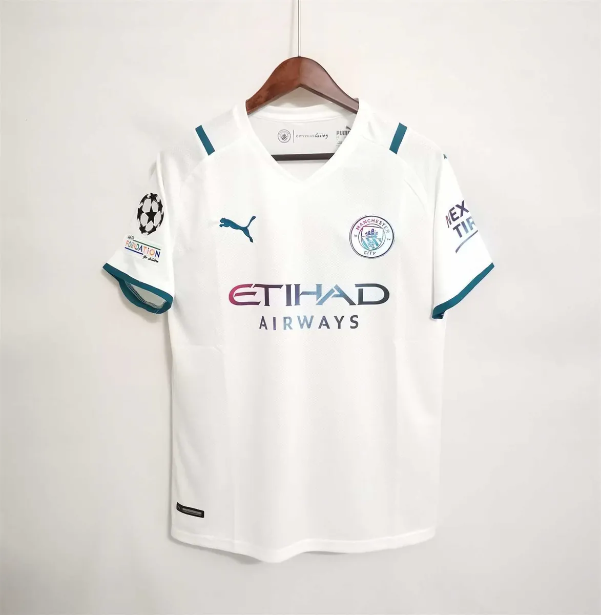 21-22 Manchester City away 16