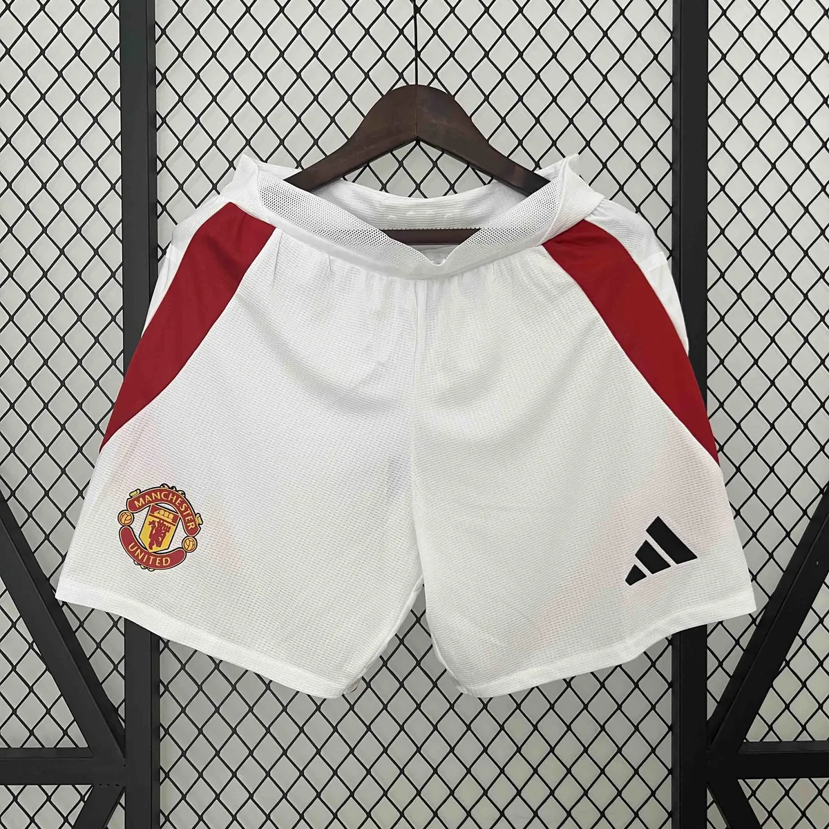 24-25 Manchester United Home Player Edition Shorts AAAAJersey Wholesale Yupoo 5