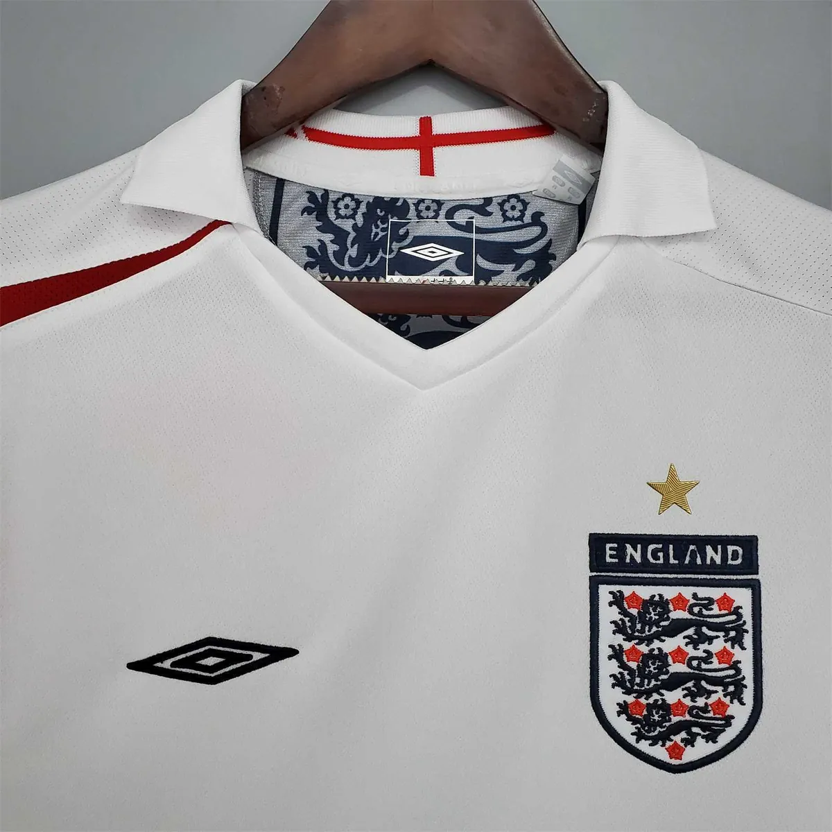 2006 England home 8