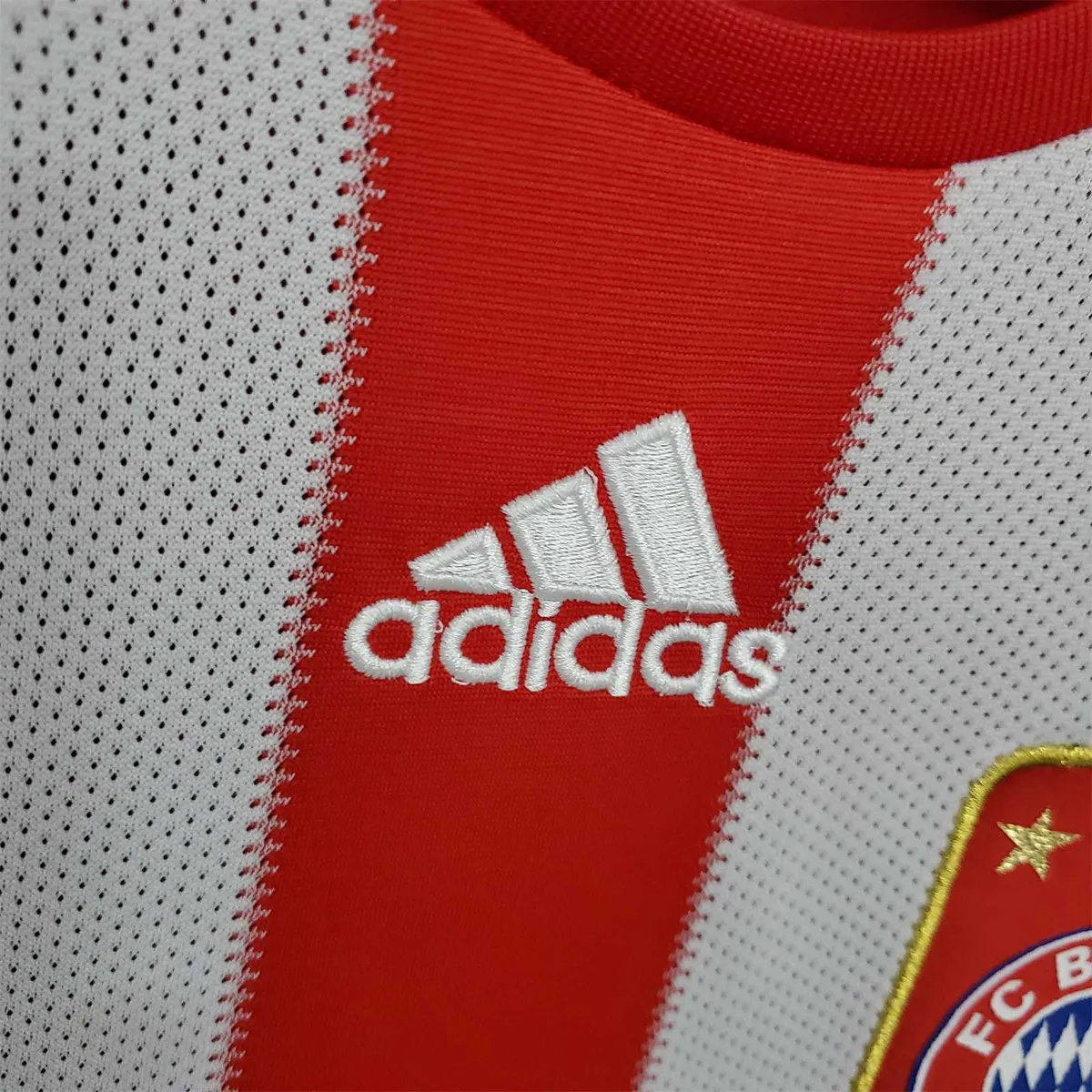 10-11 Bayern Munich home 4