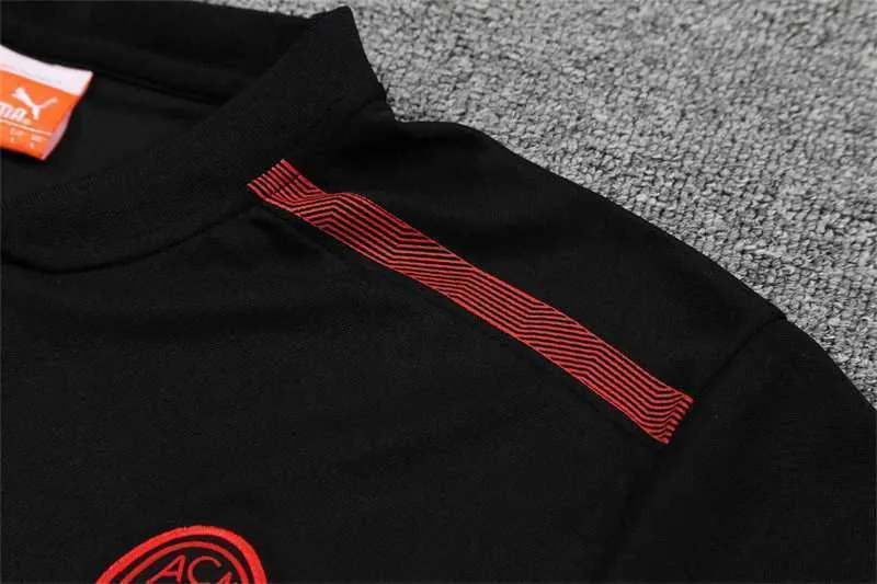 AC Milan Polo blackred Team Badge 12