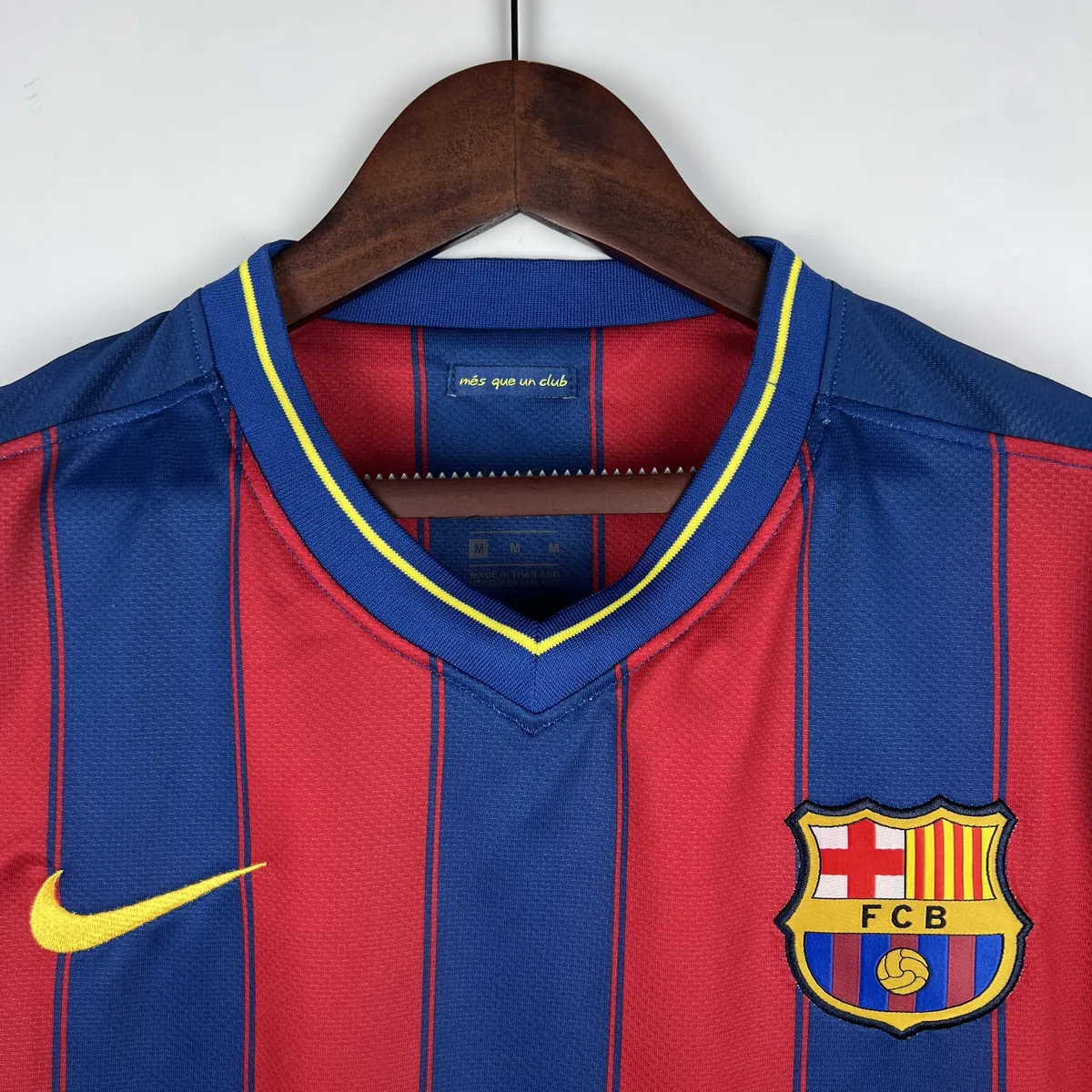 09-10 Retro Barcelona Home S-XXL 7