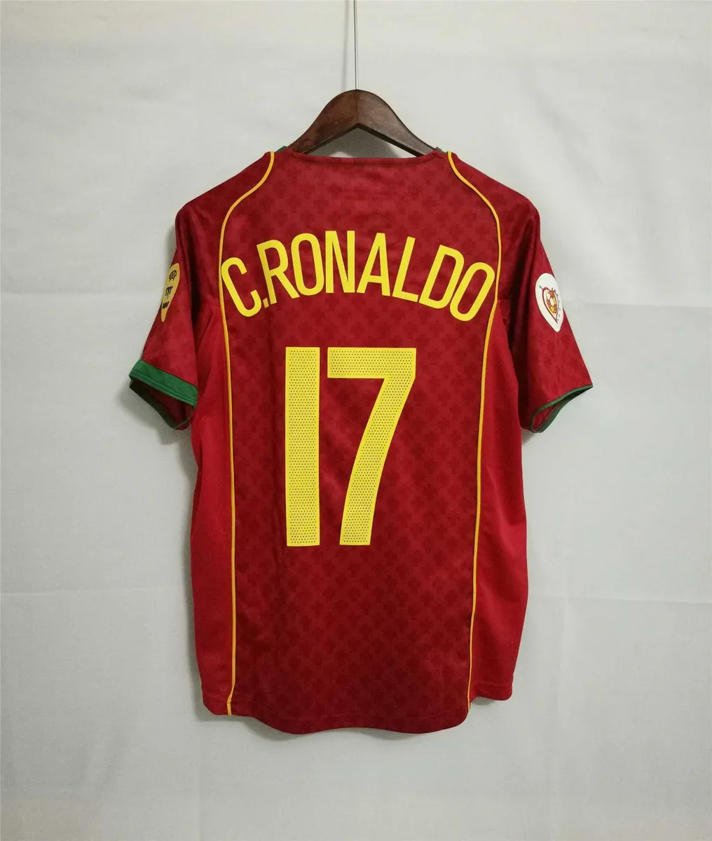 2004 Portugal home red 21