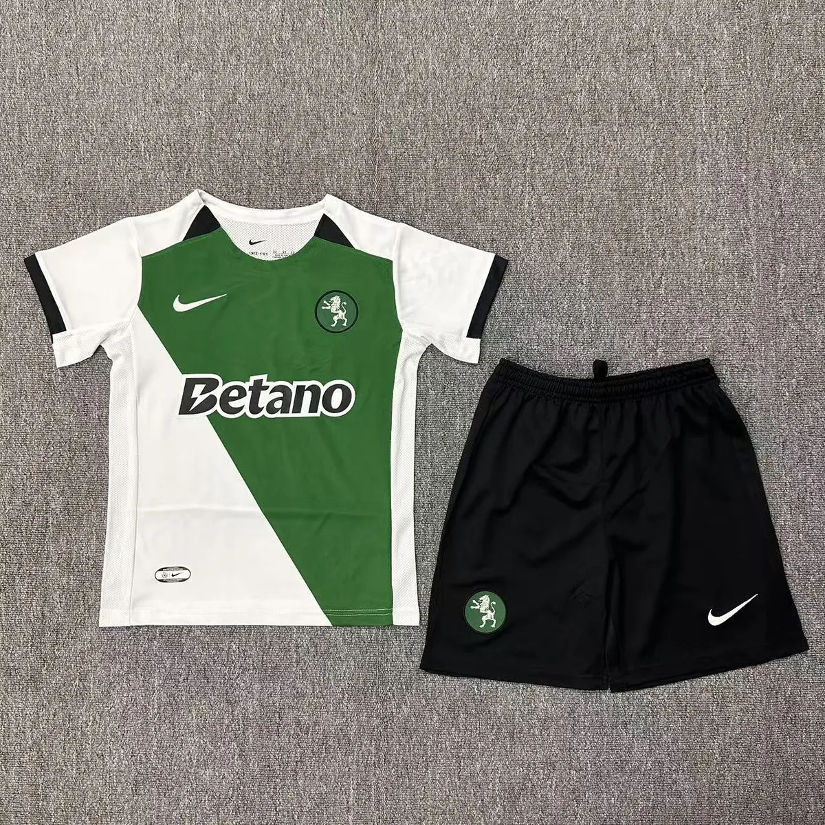 24-25 Sporting Lisbon 100th Anniversary Edition Kids Kits Youth Apparels AAAAJersey Supplier Yu 2