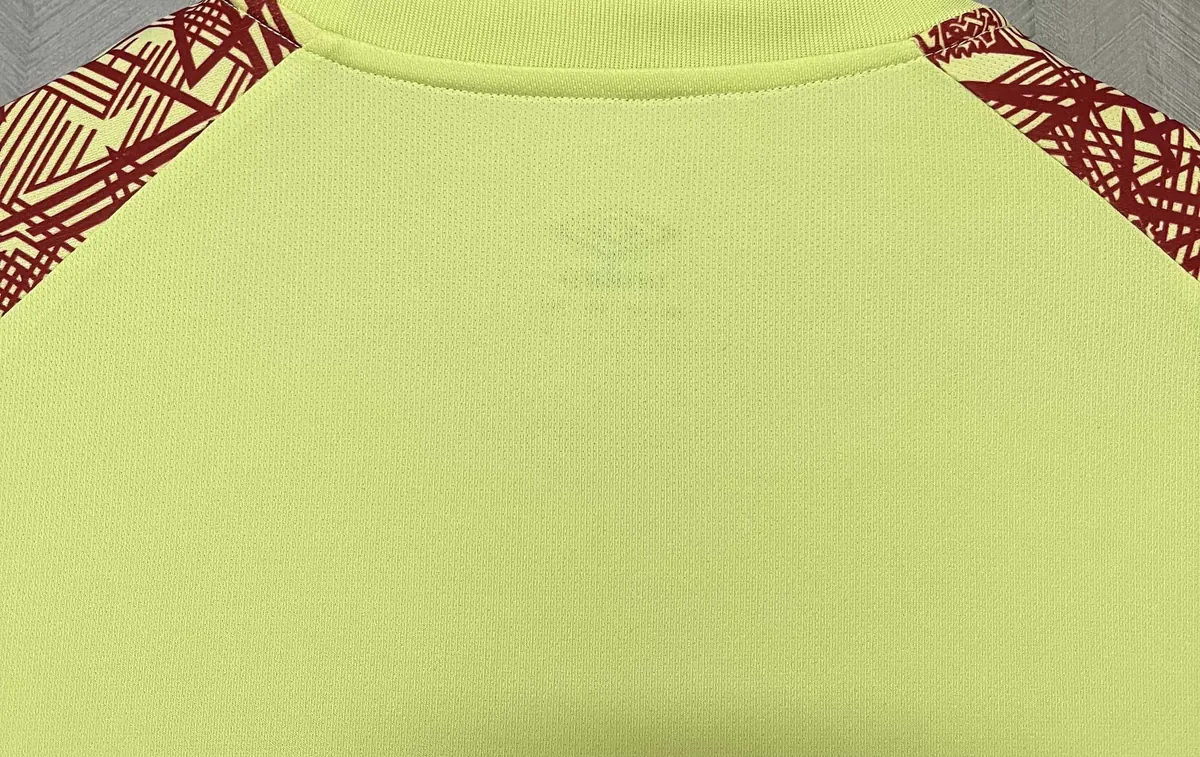 24-25 Fluminense Goalkeeper Yellow Kit Football Replicas Yupoo 3