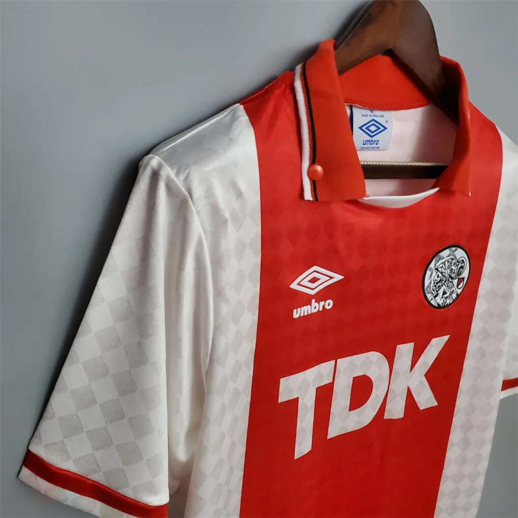 89-90 Ajax home 3