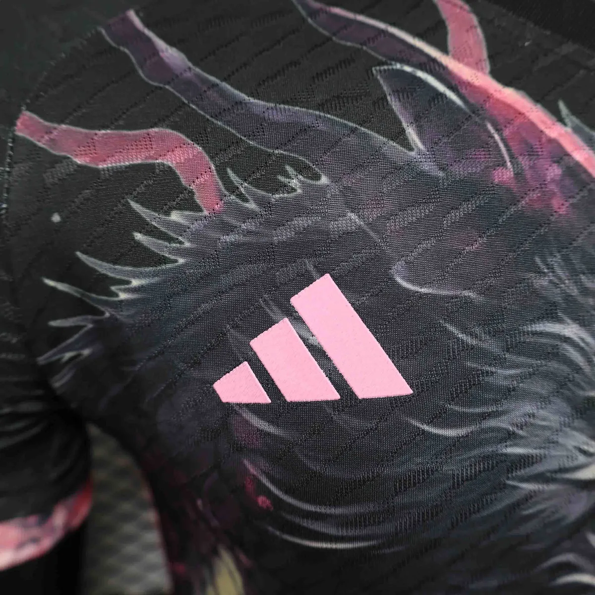 2024 Japan Pink Dragon Special Edition Player Version Kit AAAAJersey Wholesale Yupoo 3