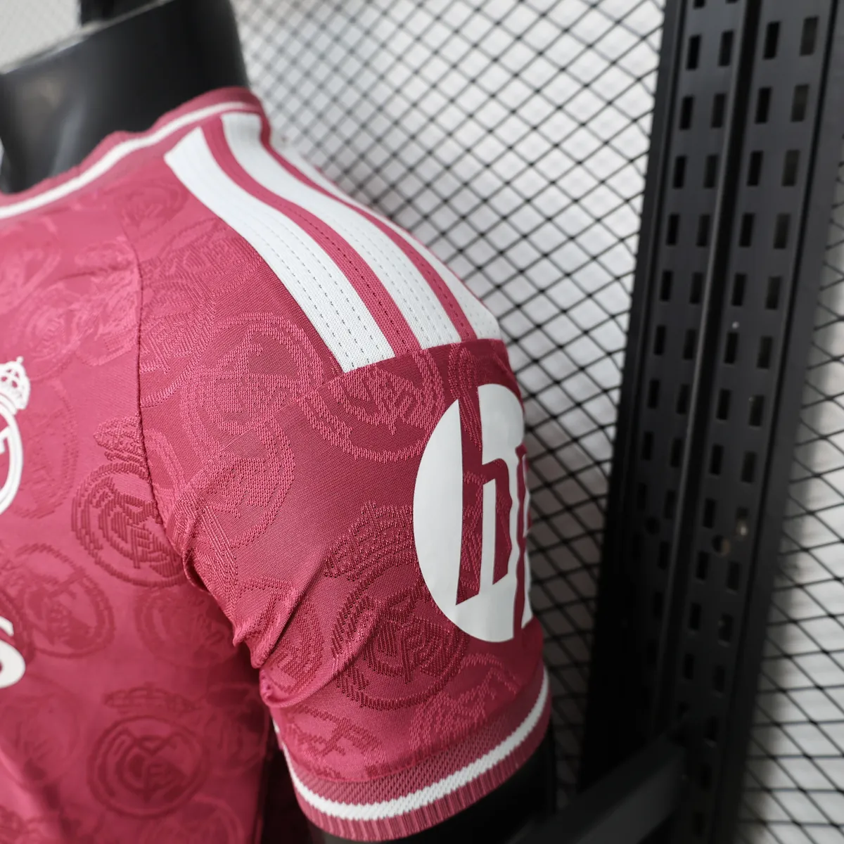 2026-27 Real Madrid Special Edition Football Shirt Player Edition AAAA Jersey Drop ship Yupoo 5