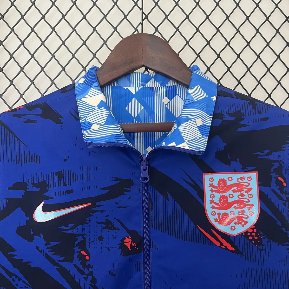 2024 England Trench Coat Reversible Windbreaker Double-Sides Jacket Supllier Yupoo 12