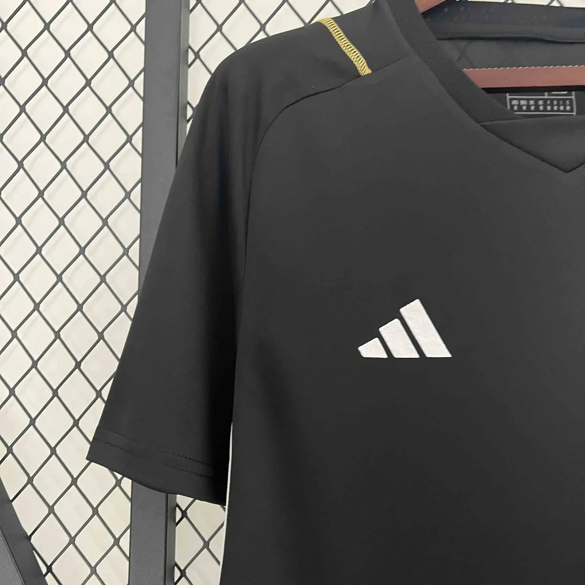 24-25 Colo Colo Training Black Kit Best Jerseys Yupoo 2