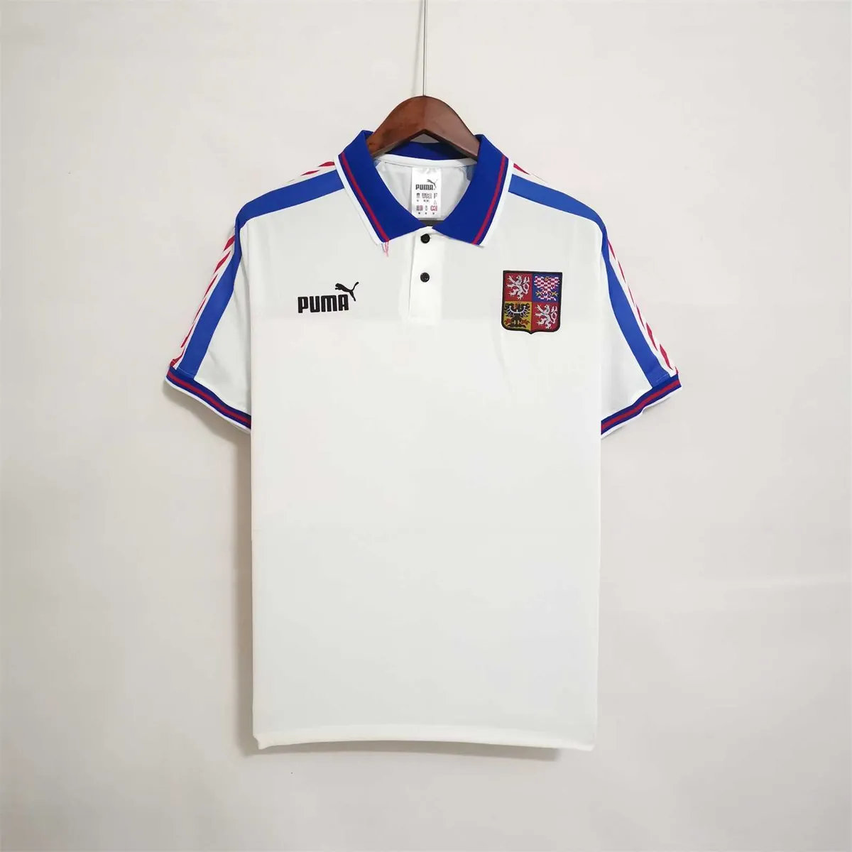 1996 Czech Republic white away 7