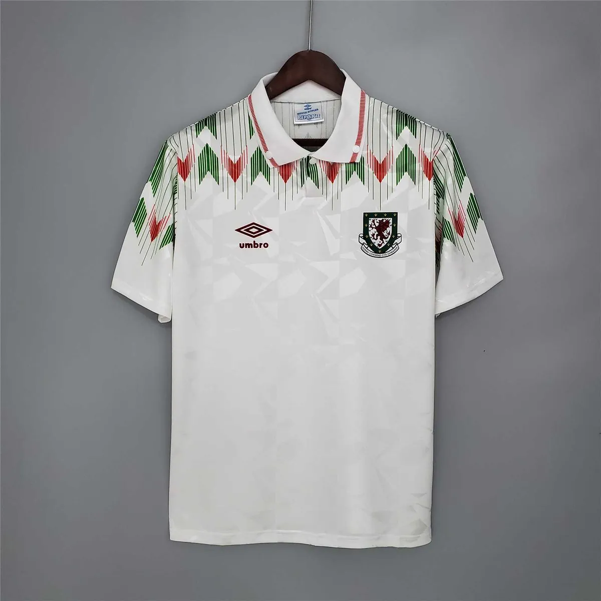90-92 Wales away 7