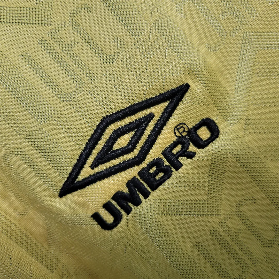 92-94 Manchester United away 7