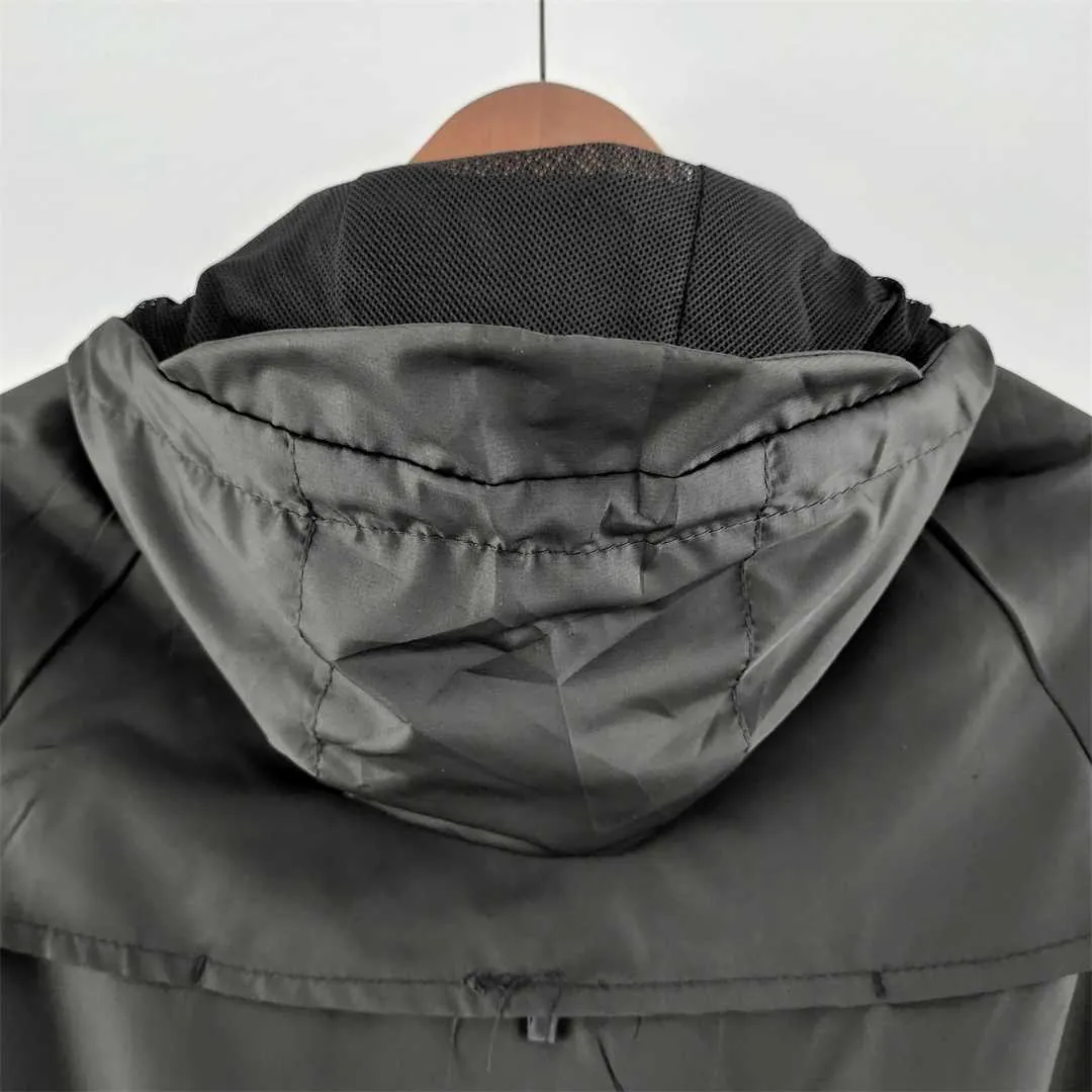 2022 Brazil black windbreaker 6