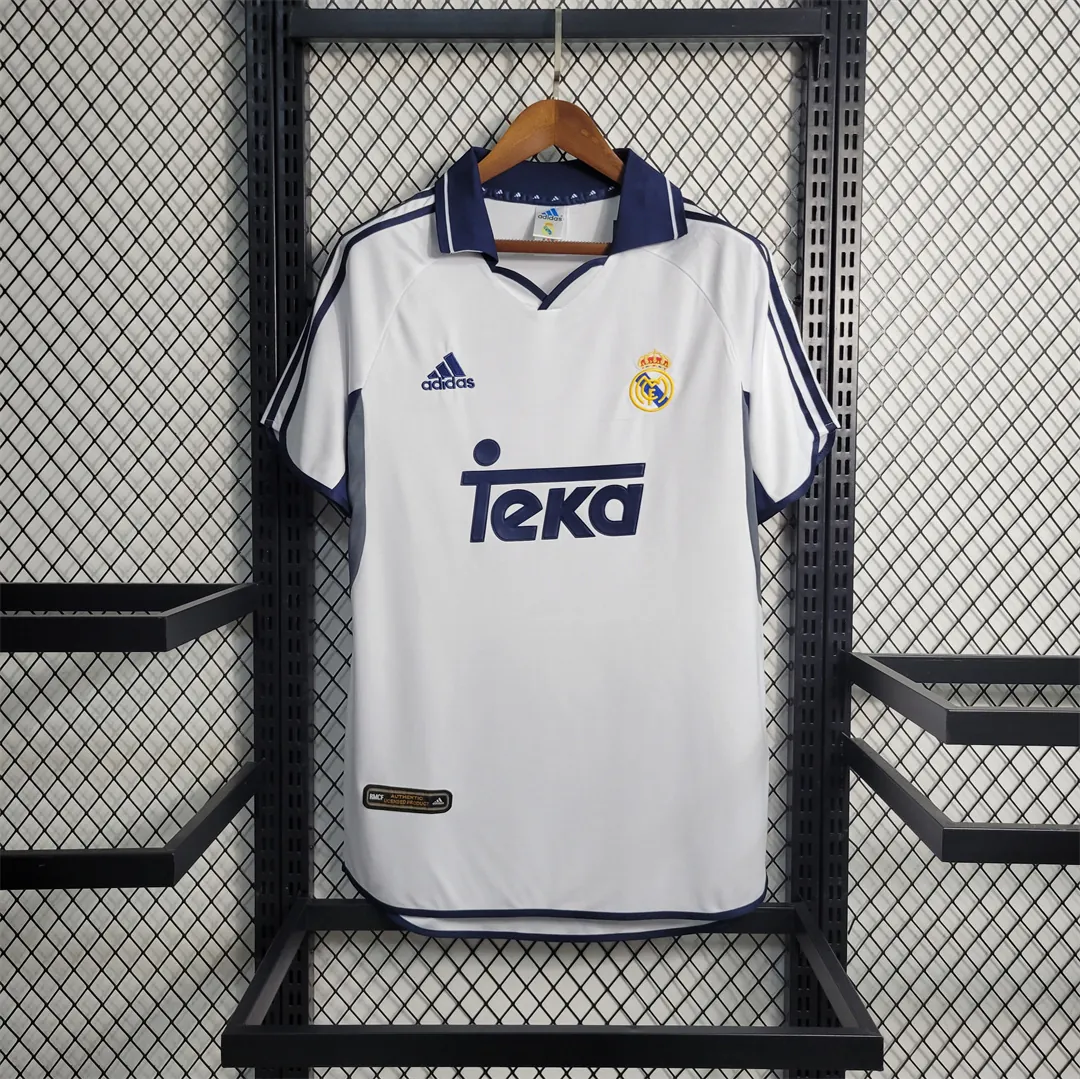 00-01 Real Madrid home 11