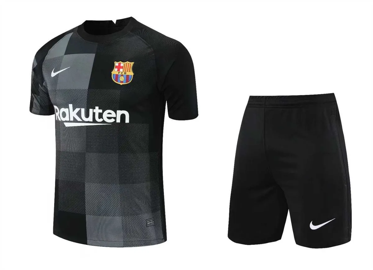 21-22 Barcelona black goalkeeper 19